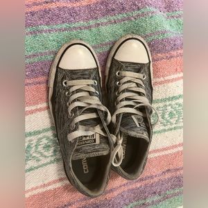 Grey/ silver All Star chucks